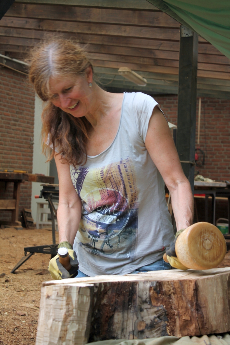 Karen startet geich mit 33%