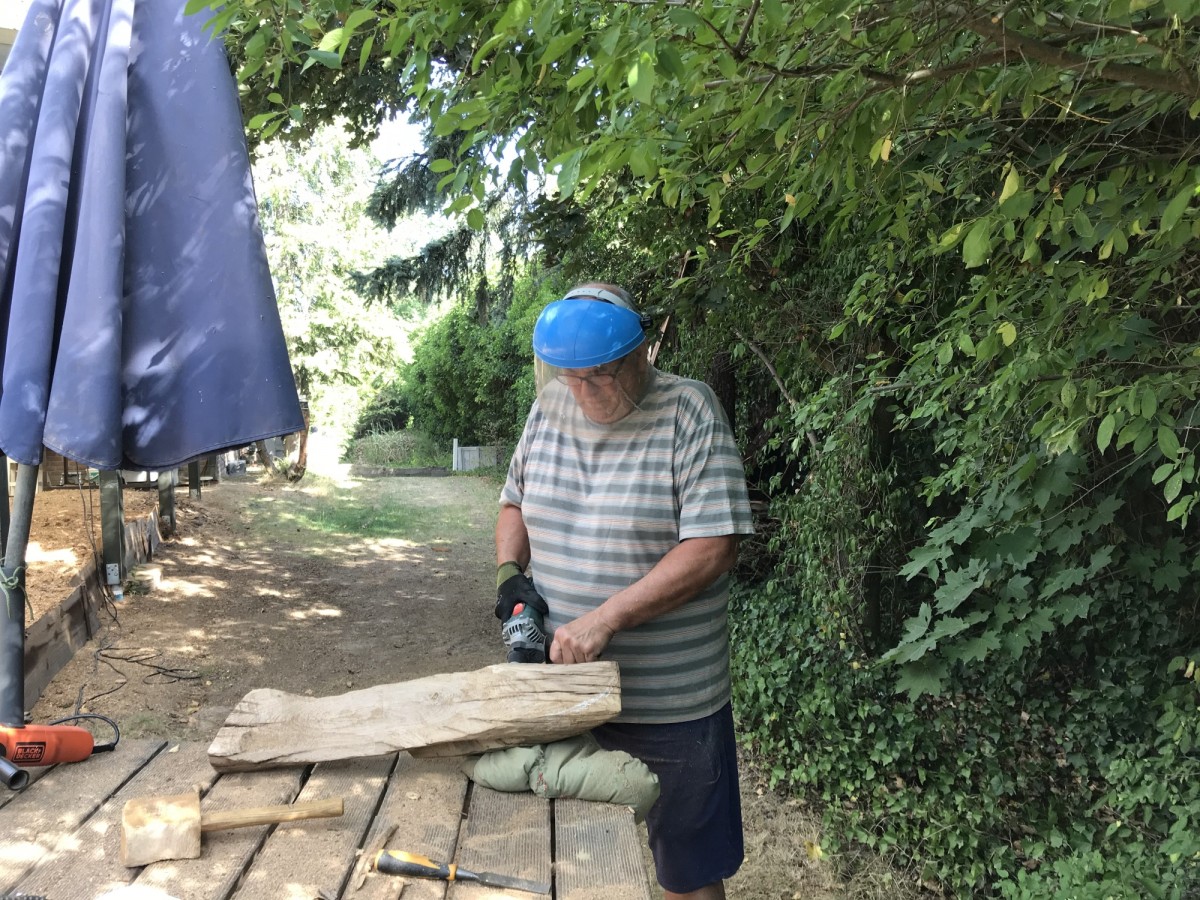 Hubert, mach doch auch was Schönes, aber erst die rostigen Nägel raus!