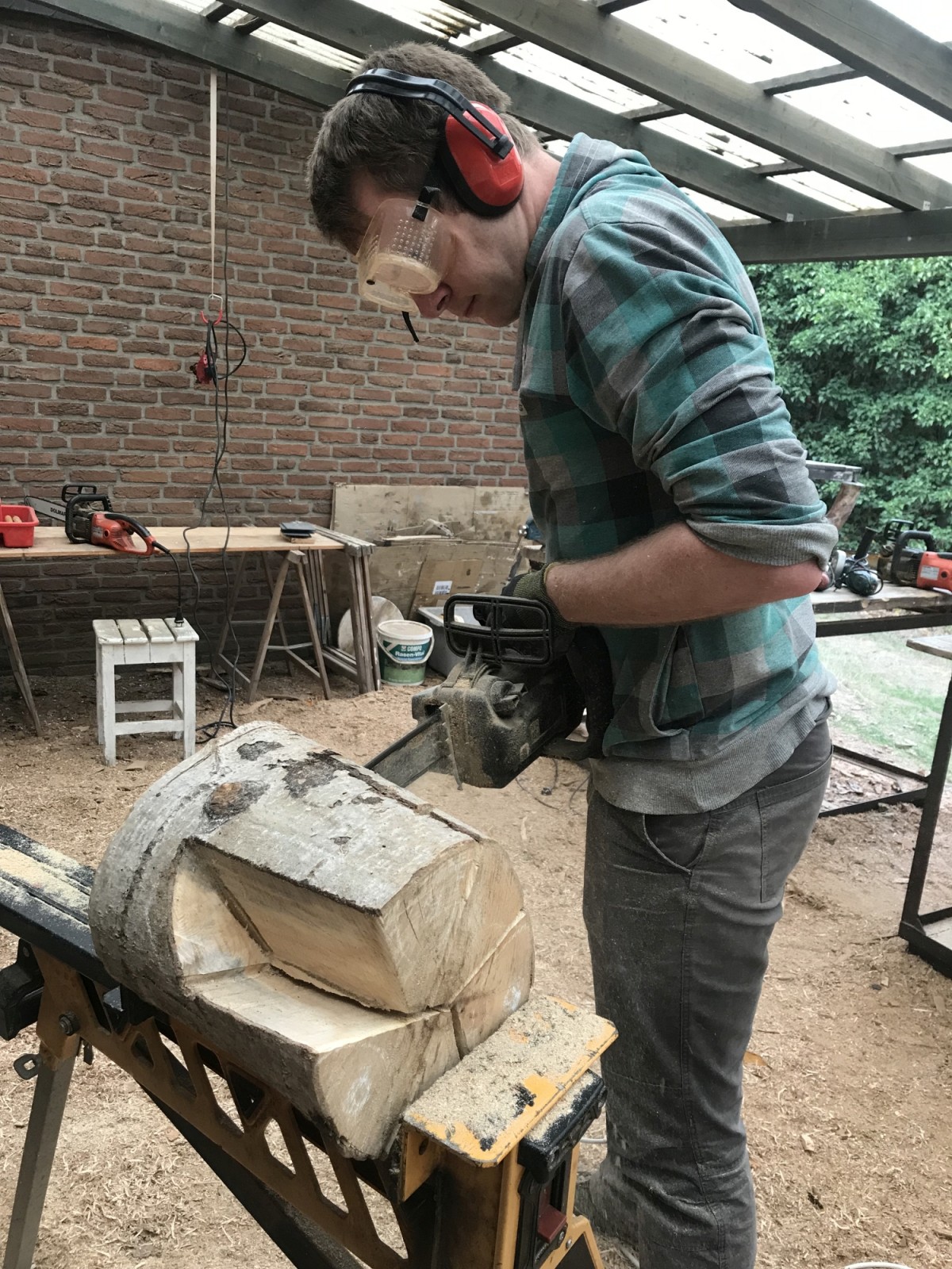 Jetzt noch ein Hocker dazu - Peter