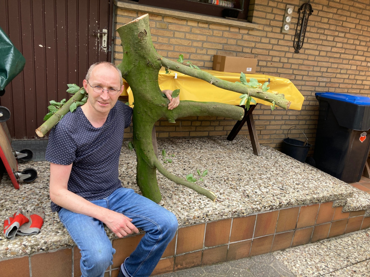 der Geburtshelfer