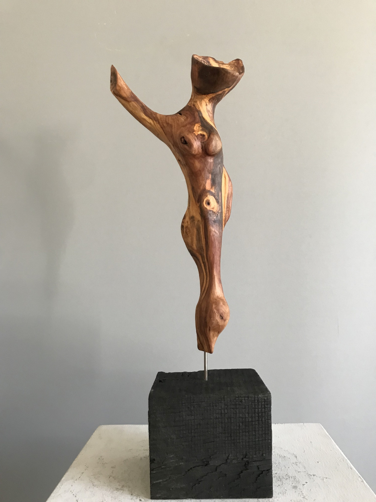 Simones "Lilith" - eingenwillig, dunkel und
