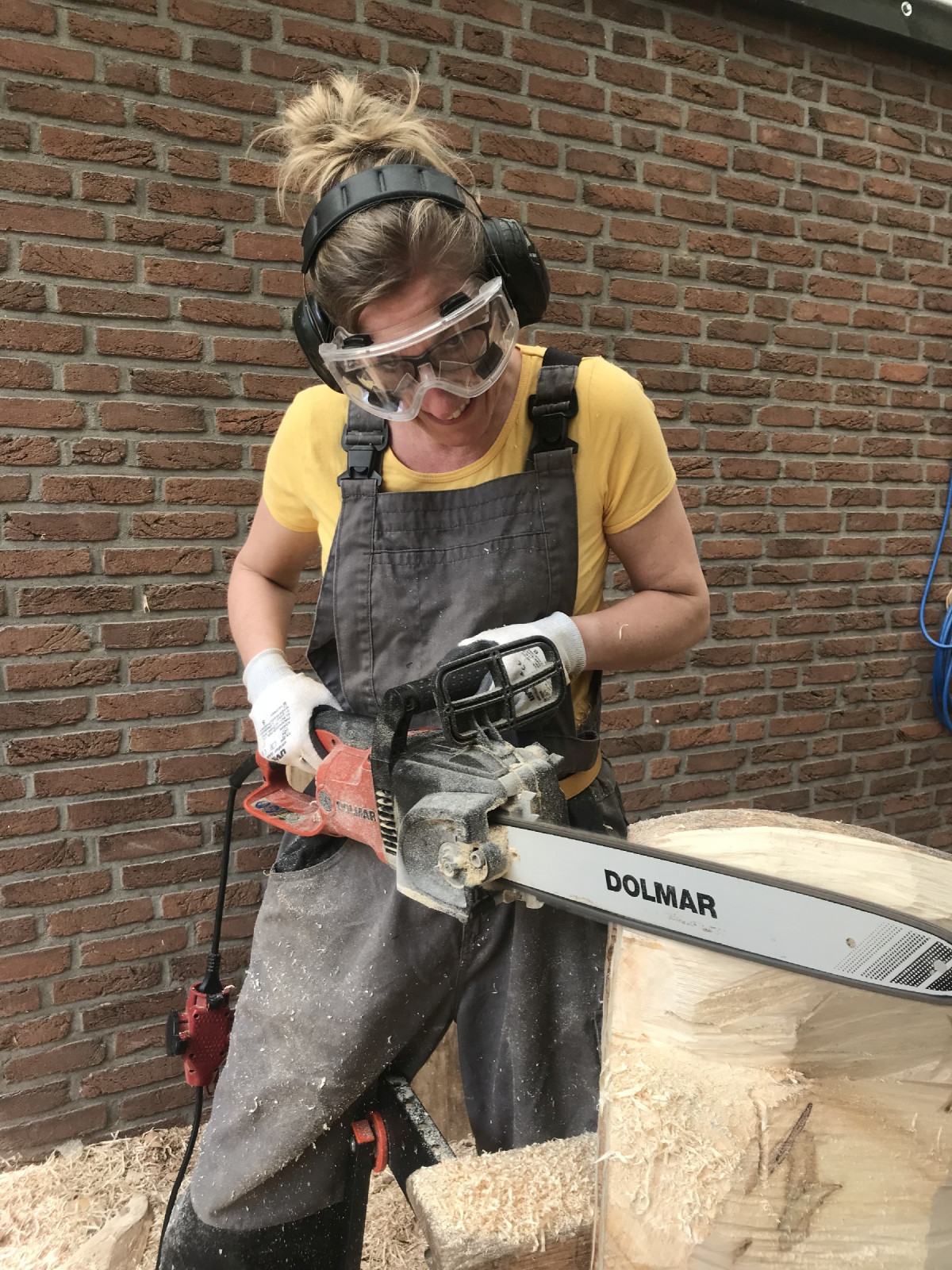 füllt gelegentlich Öl nach